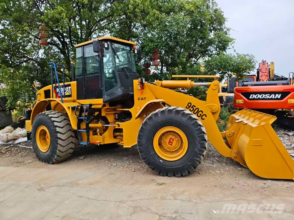 CAT 950 GC 輪胎式裝載機