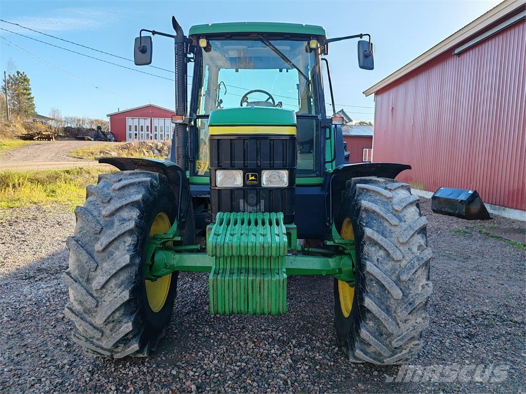 John Deere 6610 SE Tractoren