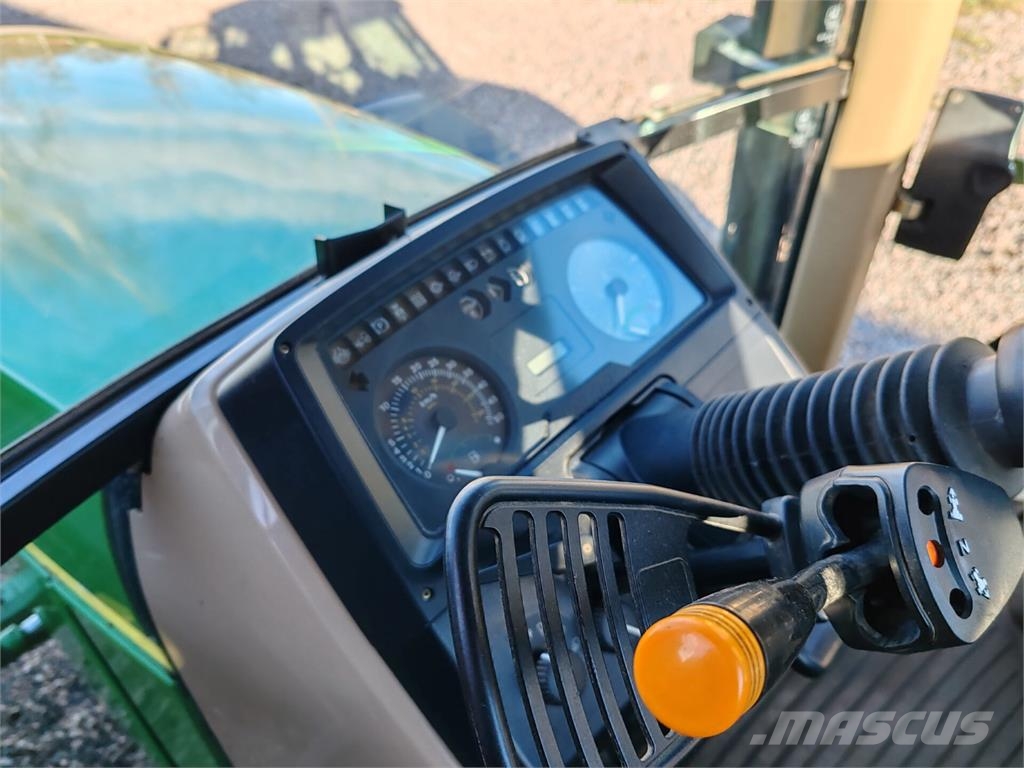 John Deere 6610 SE Tractoren