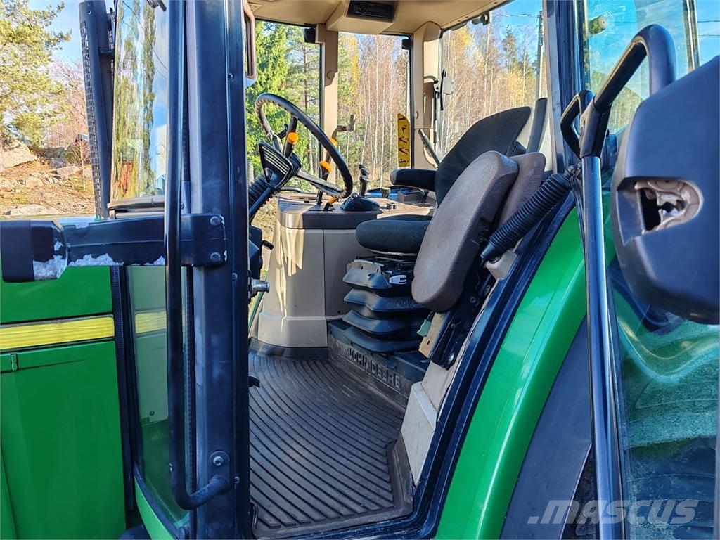 John Deere 6610 SE Tractoren