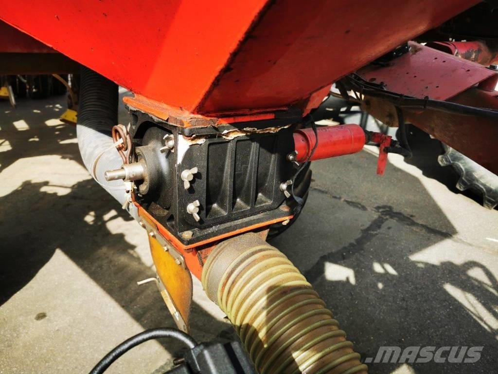 Horsch 6 CO Perforatrici