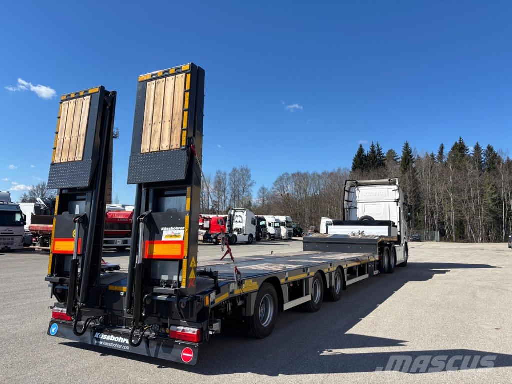 Kässbohrer Lowbed LB3E + STEERING + LIFTING AXLE Low loader-semi-trailers