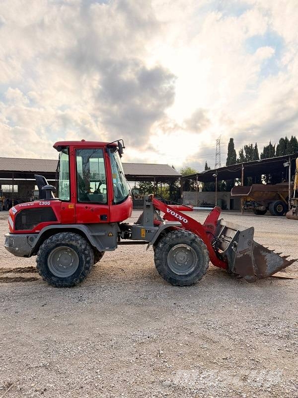 Volvo L 30 G Tekerlekli yükleyiciler