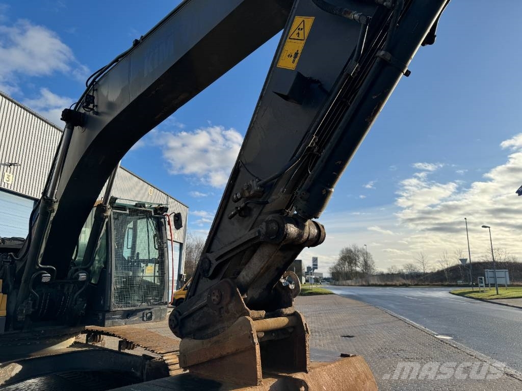 Volvo EC 250 EL Bandgrävare