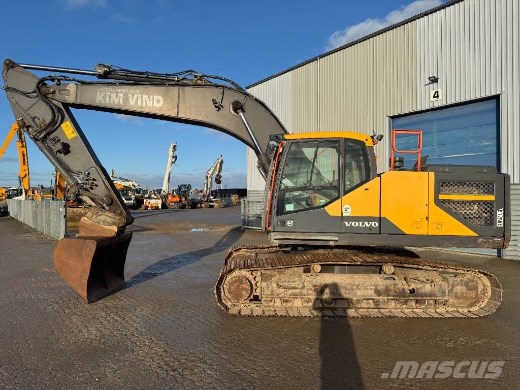 Volvo EC 250 EL Bandgrävare