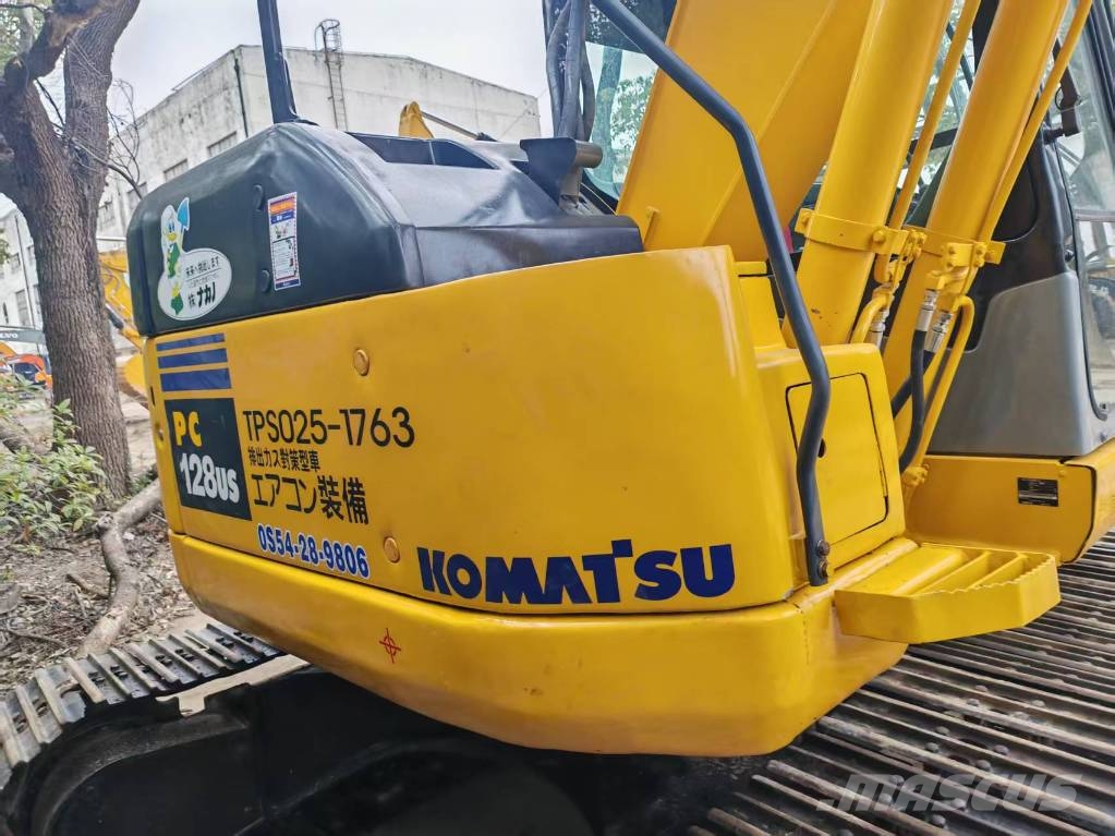 Komatsu PC 128 US حفارات وسط 7 طن - 12 طن