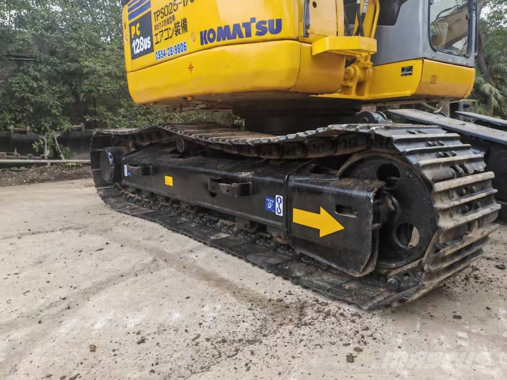 Komatsu PC 128 US حفارات وسط 7 طن - 12 طن