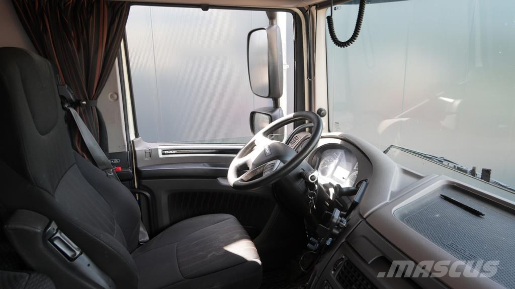 DAF XF 440 6x2 tractor unit Тягачі
