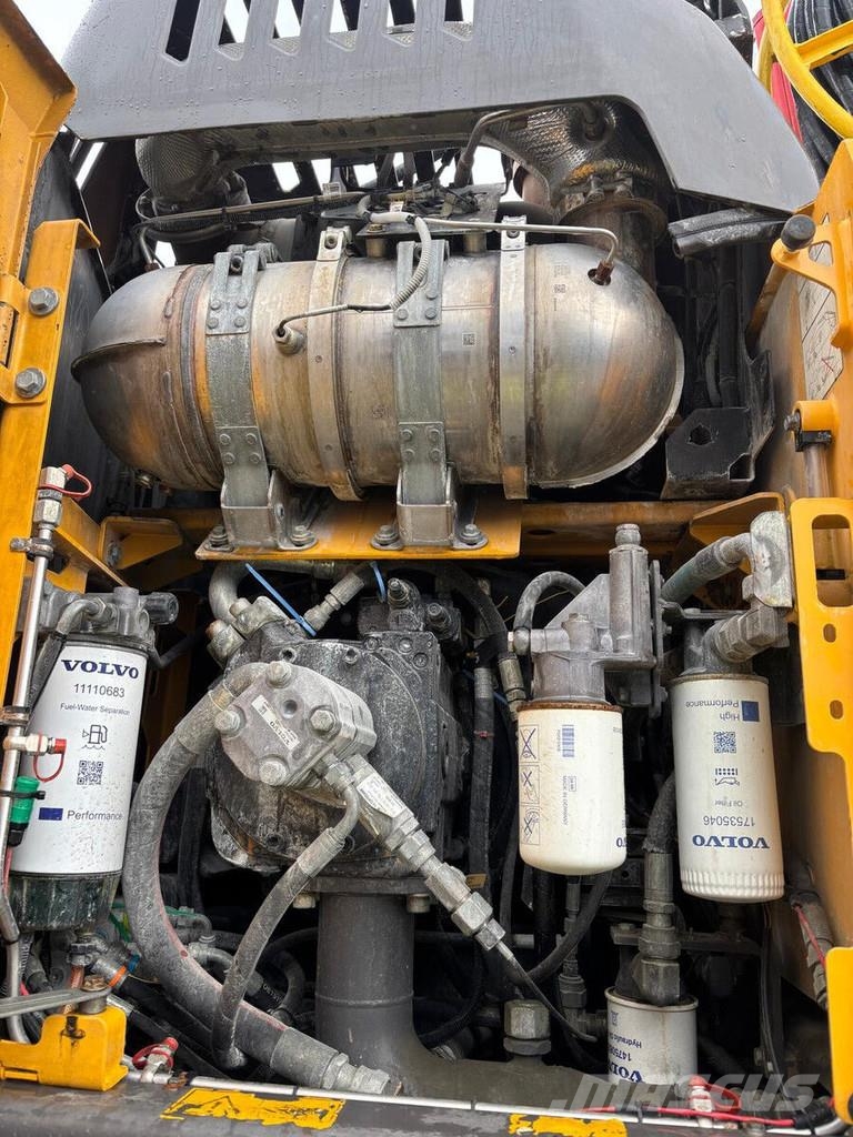Volvo EW 220 E TUNNEL Spesialtilpassede gravemaskiner