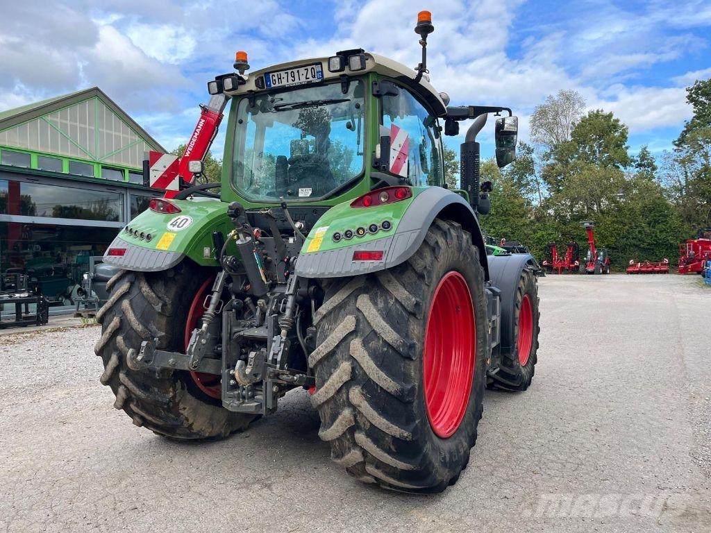 Fendt 724 VARIO POWER الجرارات