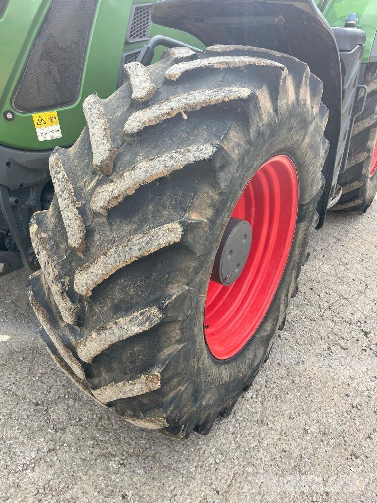 Fendt 724 VARIO POWER Trattori