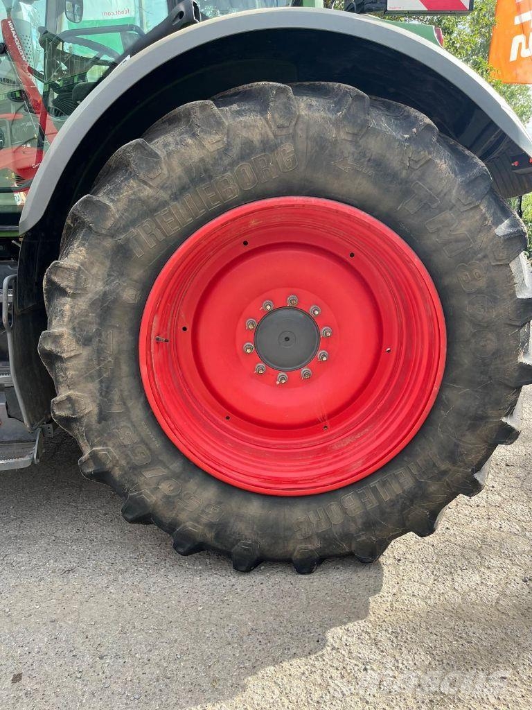 Fendt 724 VARIO POWER الجرارات