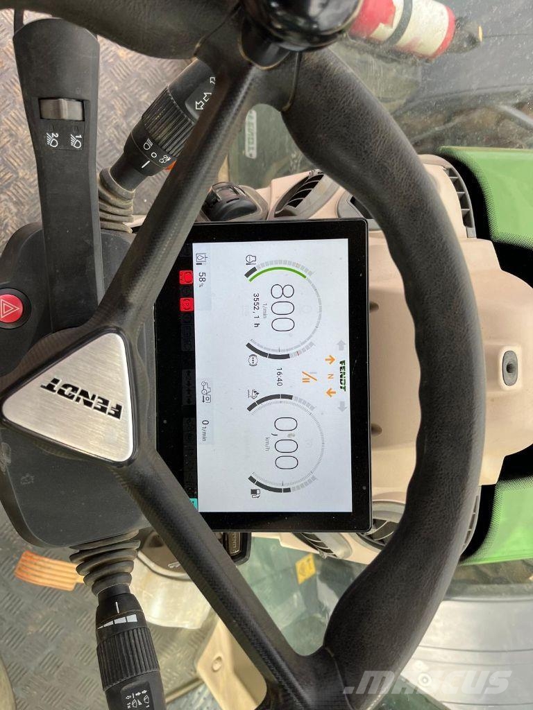 Fendt 724 VARIO POWER الجرارات