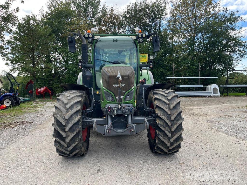 Fendt 724 VARIO POWER Trattori