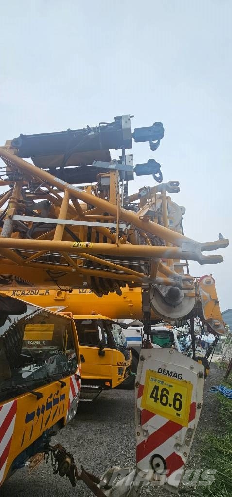 Demag AC 300-6 Mobiilinosturit