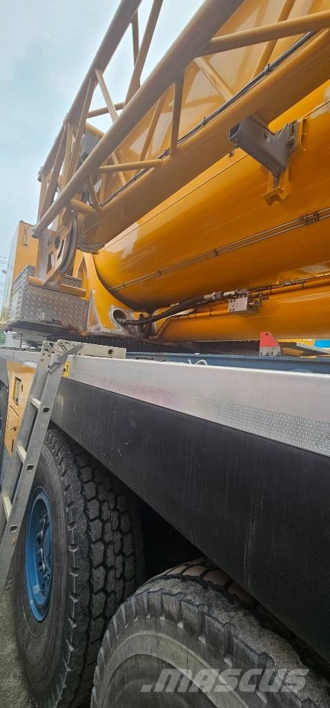 Demag AC 300-6 Mobiilinosturit