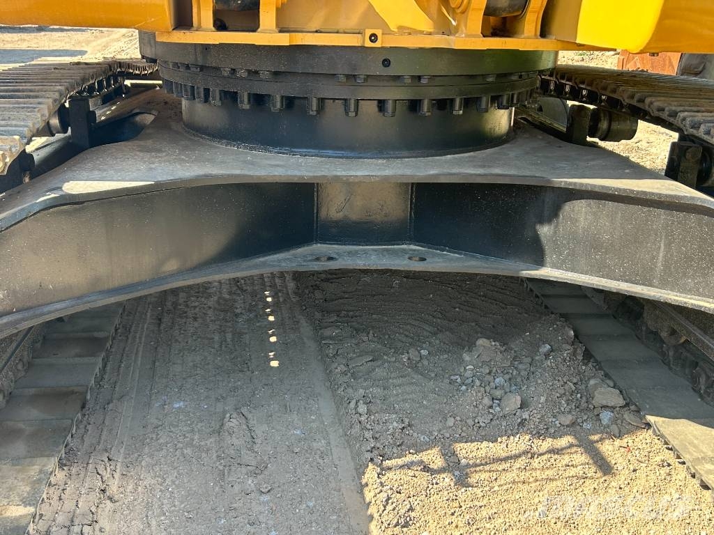 CAT 320 D Гусеничные экскаваторы