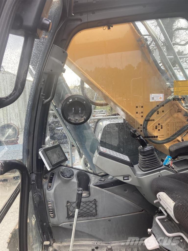 Liebherr R 922 Litronic Crawler excavators