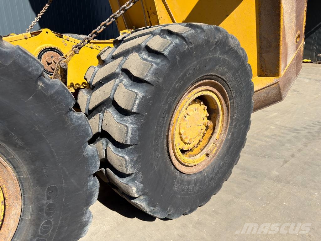 CAT 730C2 Tombereau articulé