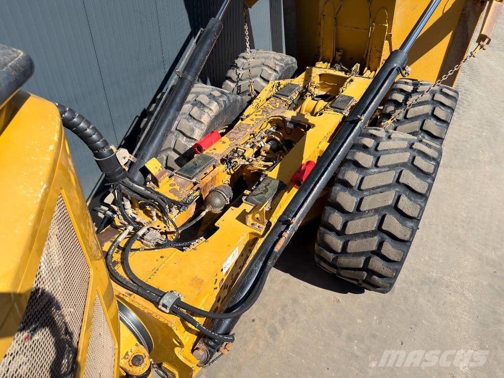 CAT 730C2 Tombereau articulé