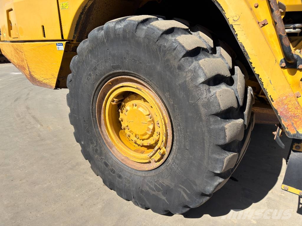 CAT 730C2 Tombereau articulé