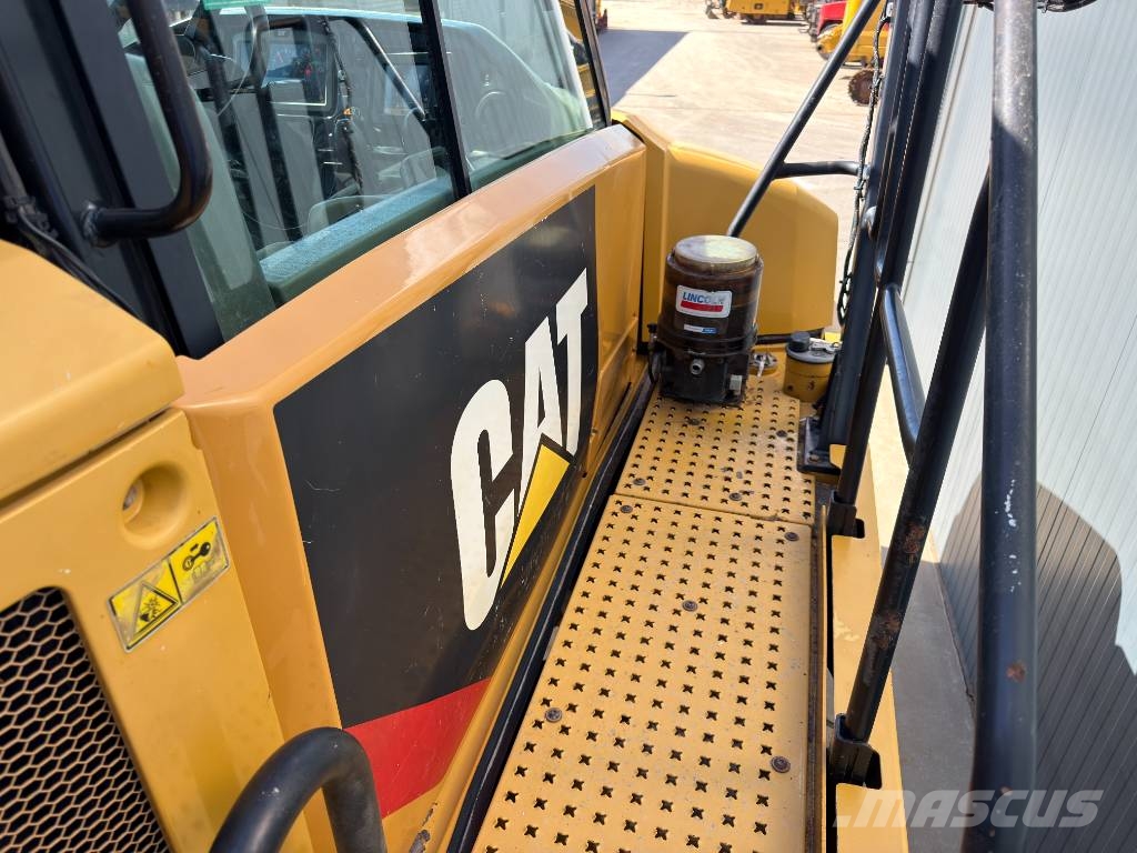 CAT 730C2 Tombereau articulé