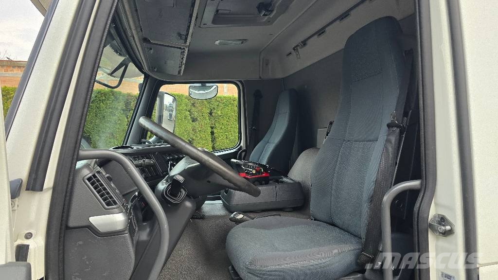 Volvo FM 330 6x2 PALFINGER PK 18002 Автомобильные краны