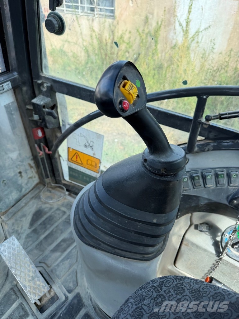 CASE 695 Εκσκαφείς Φορτωτές τύπου JCB