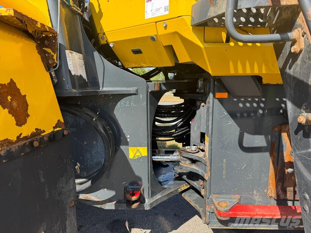 Komatsu WA430-6 Фронтальные погрузчики