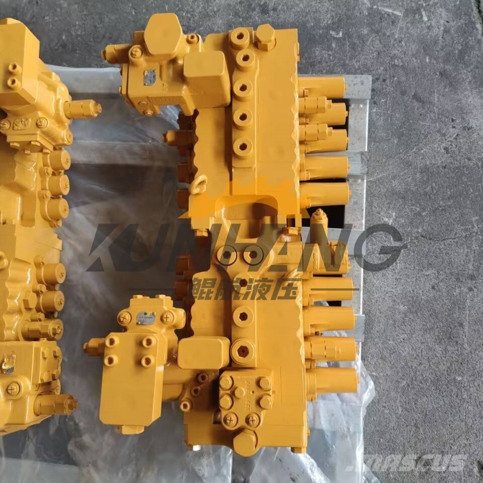 CAT 320C 320D Main Control Valve GP 158-8200 1588200 트랜스미션