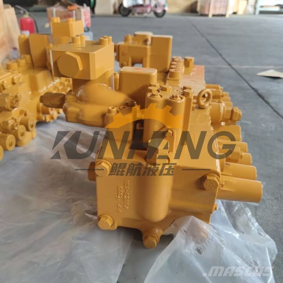 CAT 320C 320D Main Control Valve GP 158-8200 1588200 트랜스미션