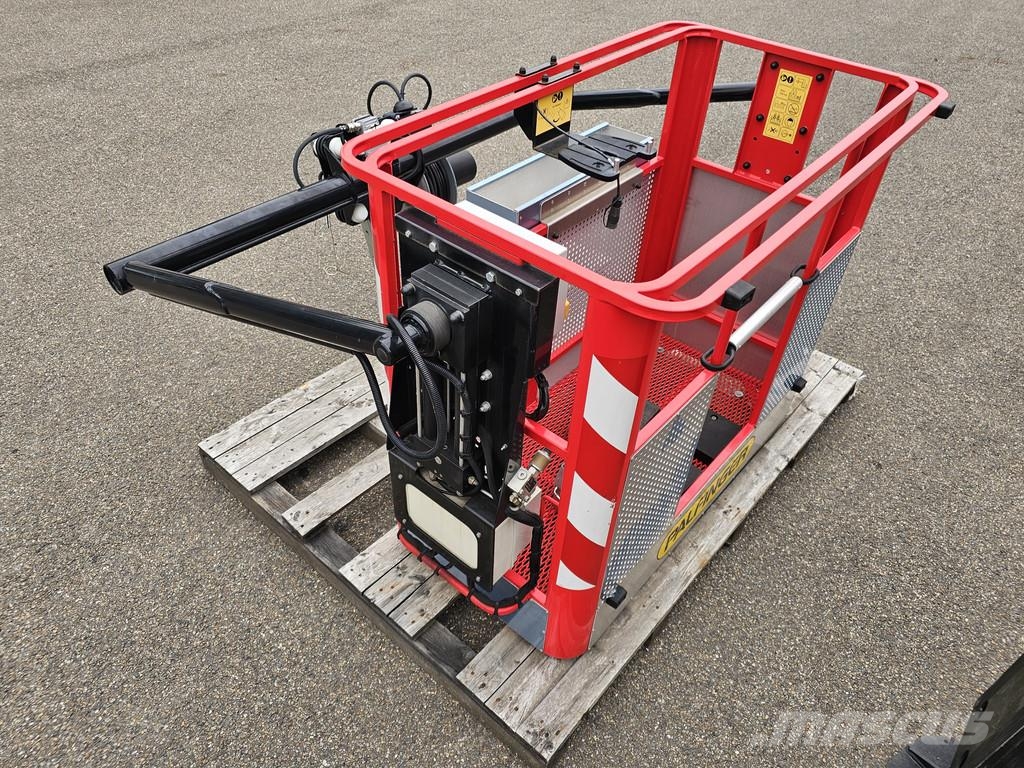 Palfinger CRAWLER PCC 115.002 - 115 tm / WINCH / WORKBASKET Camiones grúa