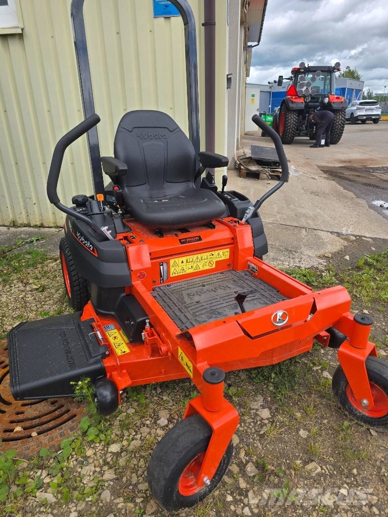 Kubota Z1-421 Zero-turn klippere