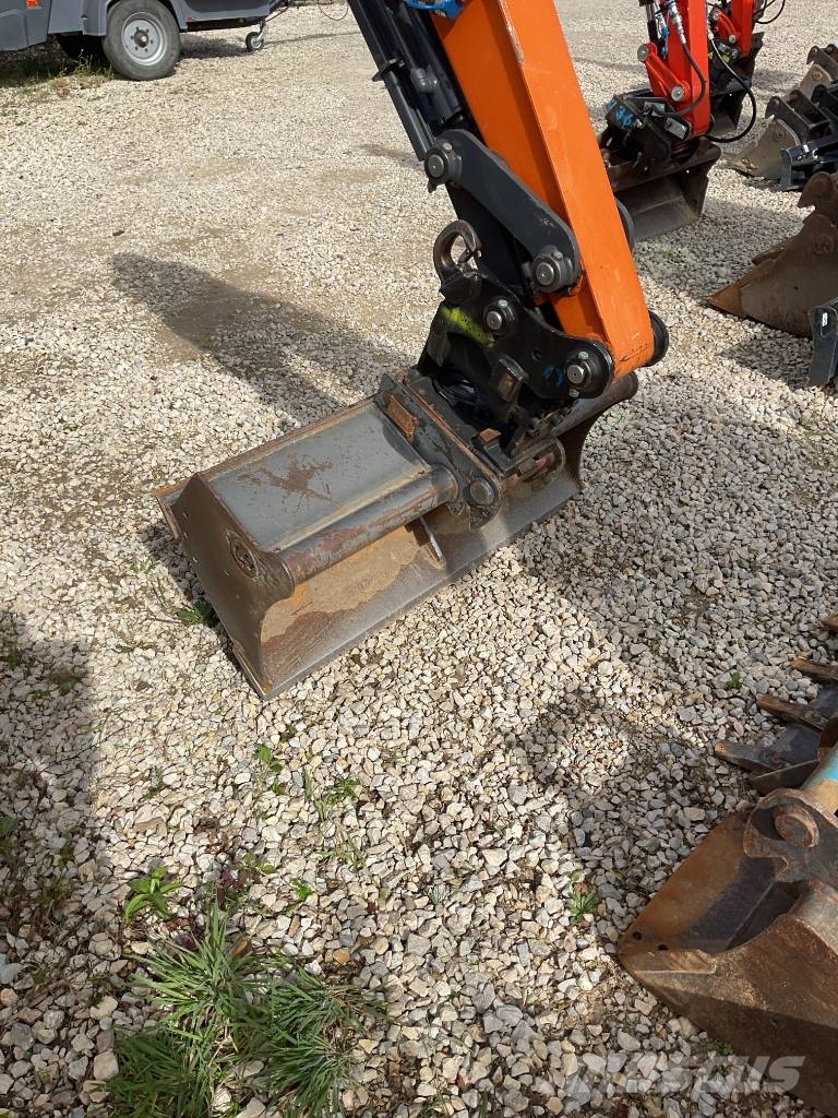 Develon Kurzheckbagger DX 35 Z-7 Crawler excavators