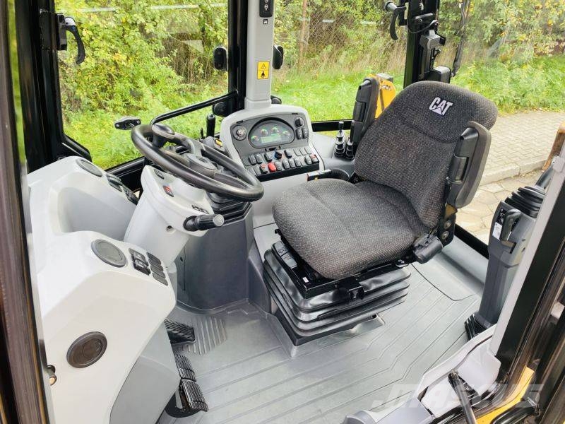 CAT 432 反鏟裝載機