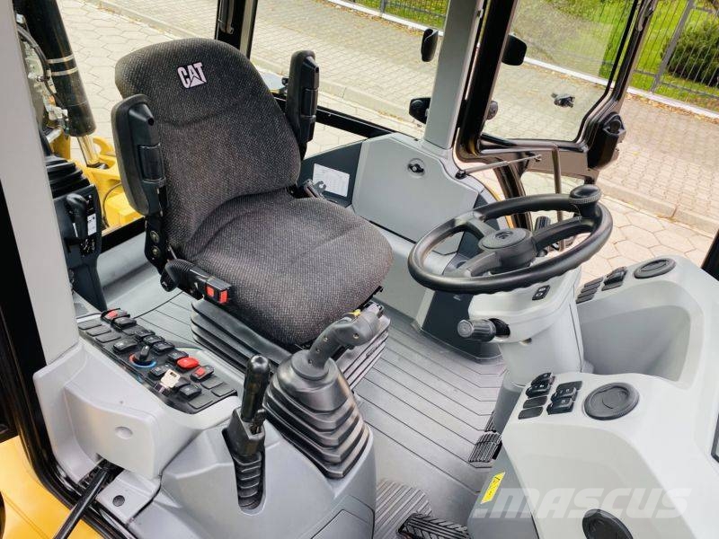 CAT 432 反鏟裝載機