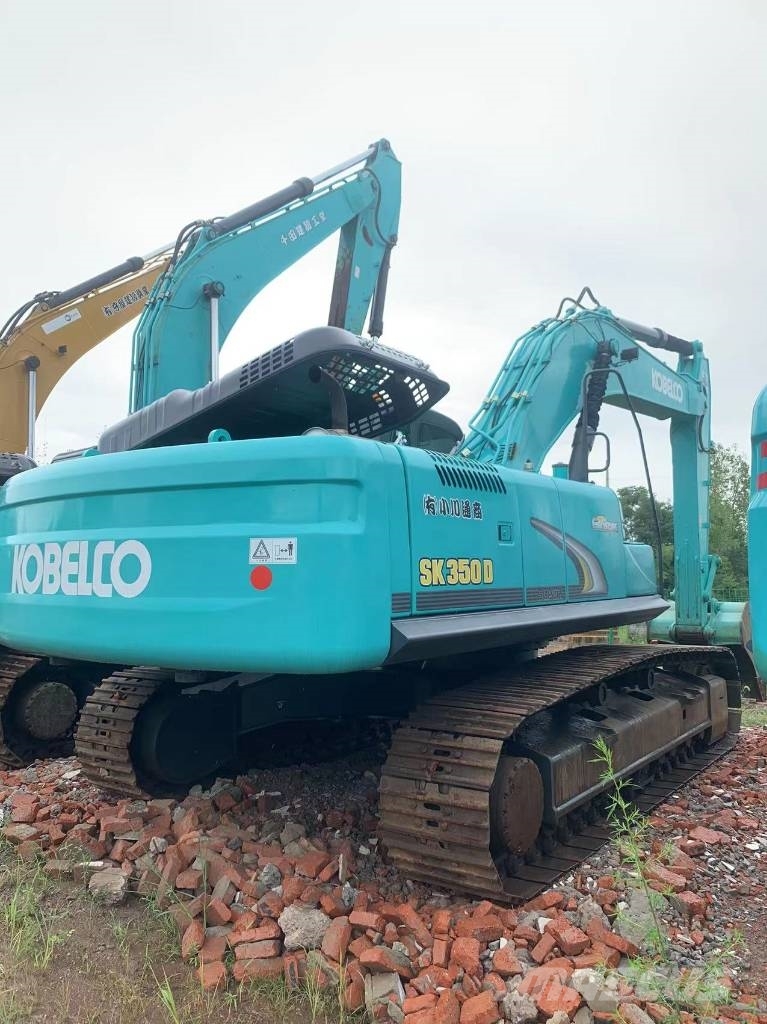 Kobelco SK 330 履带挖掘机