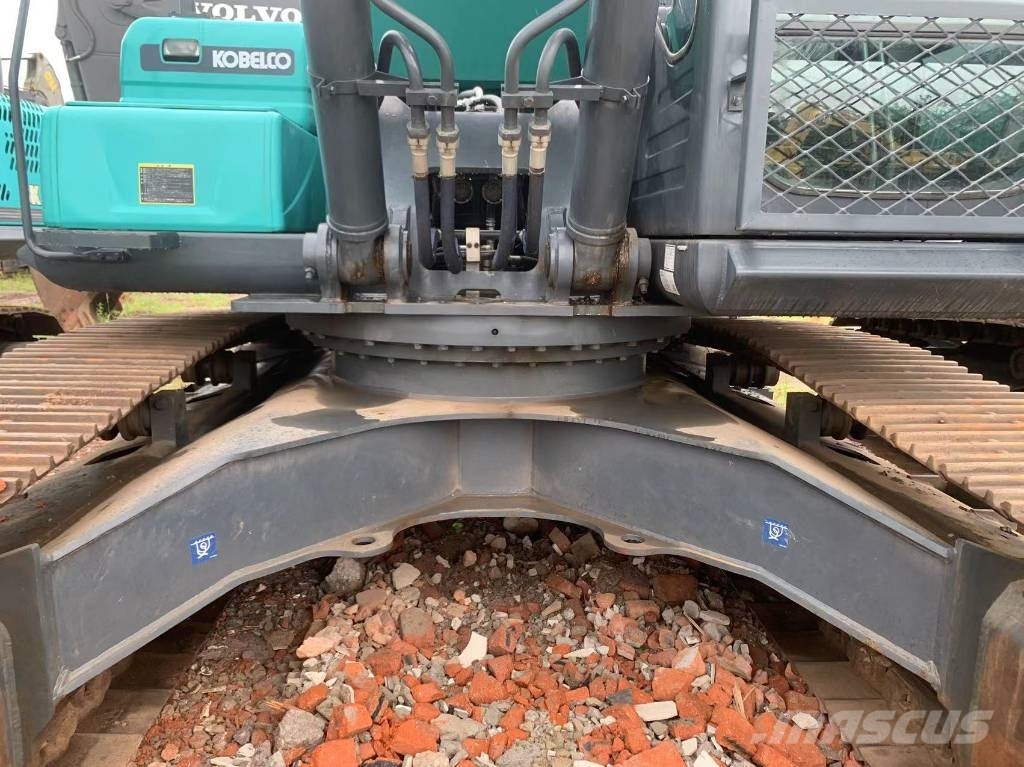 Kobelco SK 330 履带挖掘机
