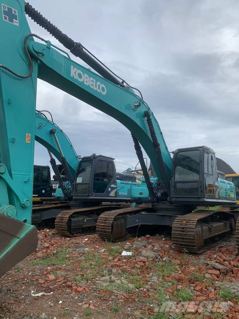 Kobelco SK 330 履带挖掘机