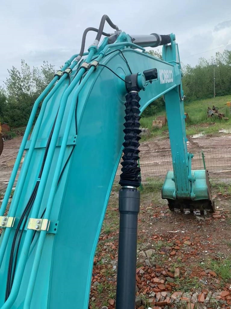 Kobelco SK 330 履带挖掘机