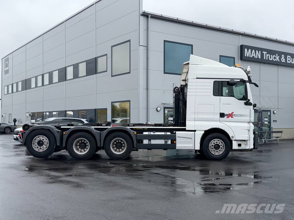 MAN TGX 35.510 8x4-4 BL Tridem HIAB LV plog Lastväxlare/Krokbilar