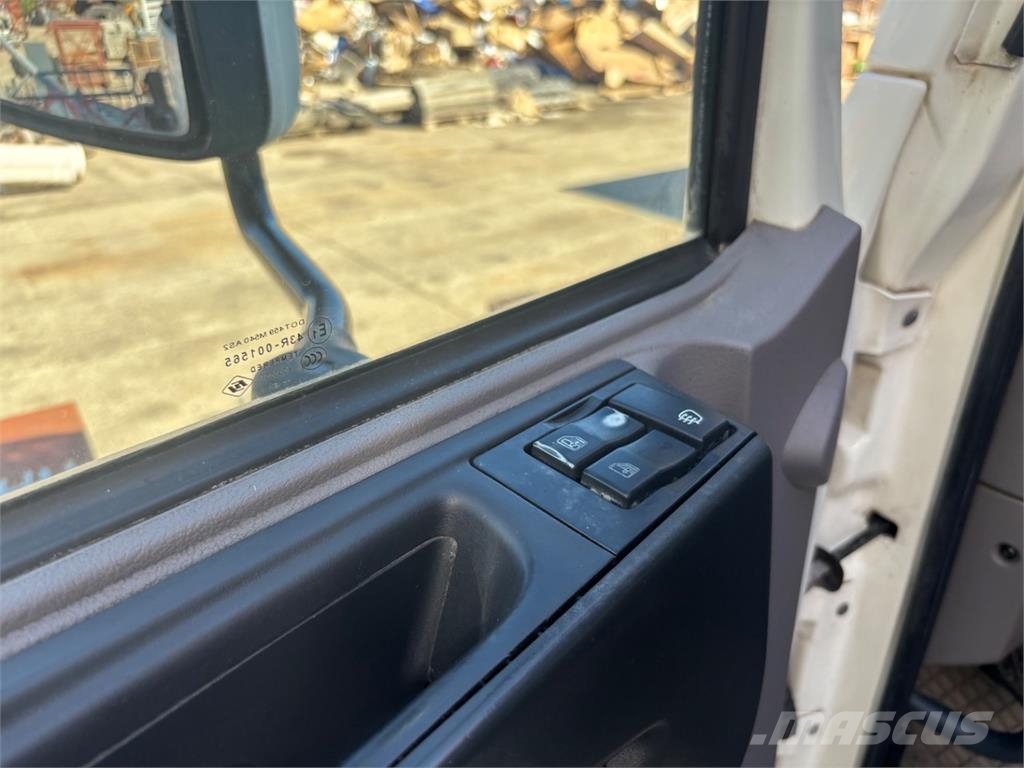 DAF LF 280 FA Trekkers