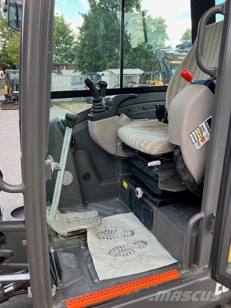 Volvo EC35D 小型挖掘机