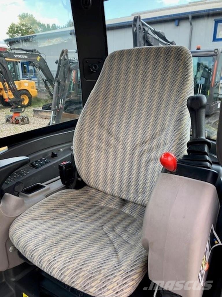 Volvo EC35D 小型挖掘机