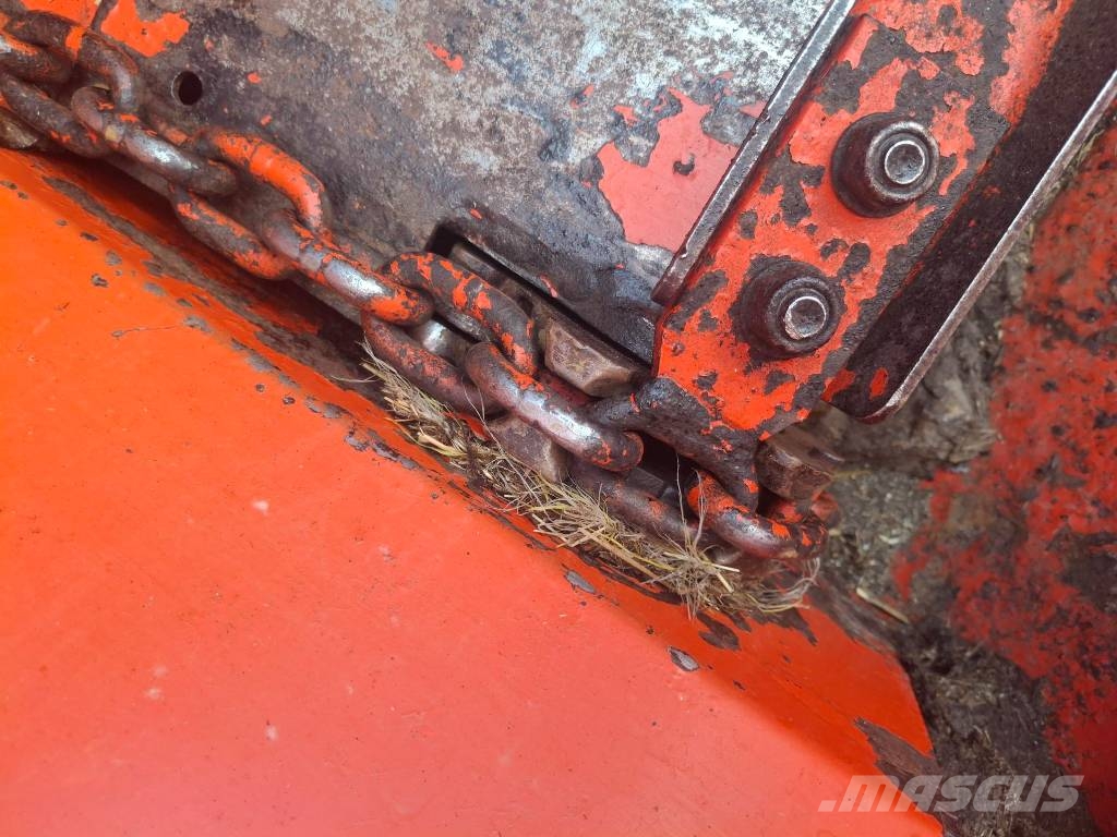 Kuhn 2060 S آلات تمزيق الحزم وتقطيعها ونشرها