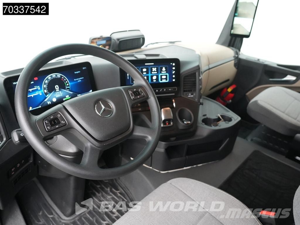 Mercedes-Benz Actros 1846 4X2 StreamSpace ACC Navi 70% Tyres! Trekkers