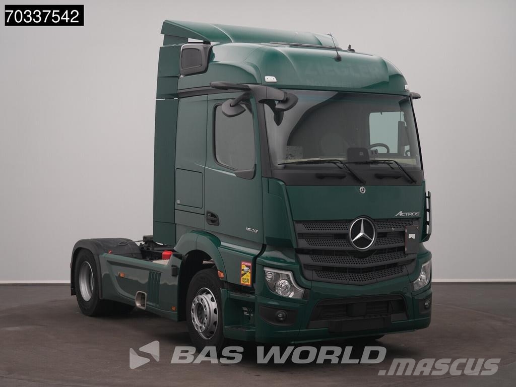 Mercedes-Benz Actros 1846 4X2 StreamSpace ACC Navi 70% Tyres! Sattelzugmaschinen