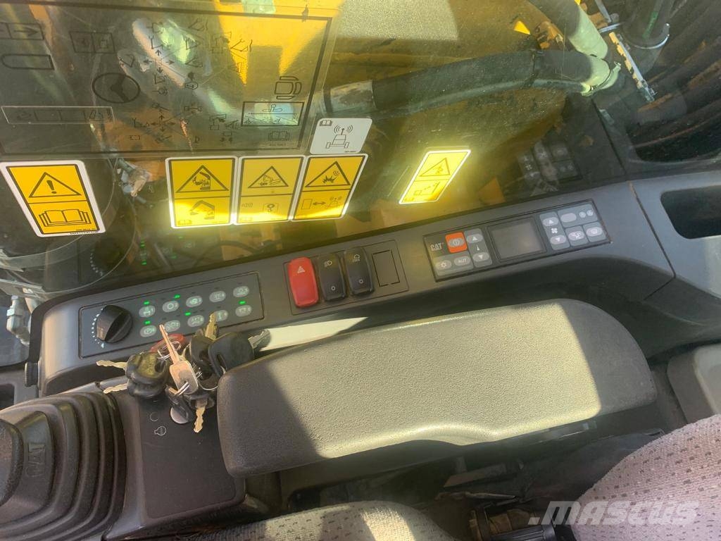 CAT M320F Wielgraafmachines