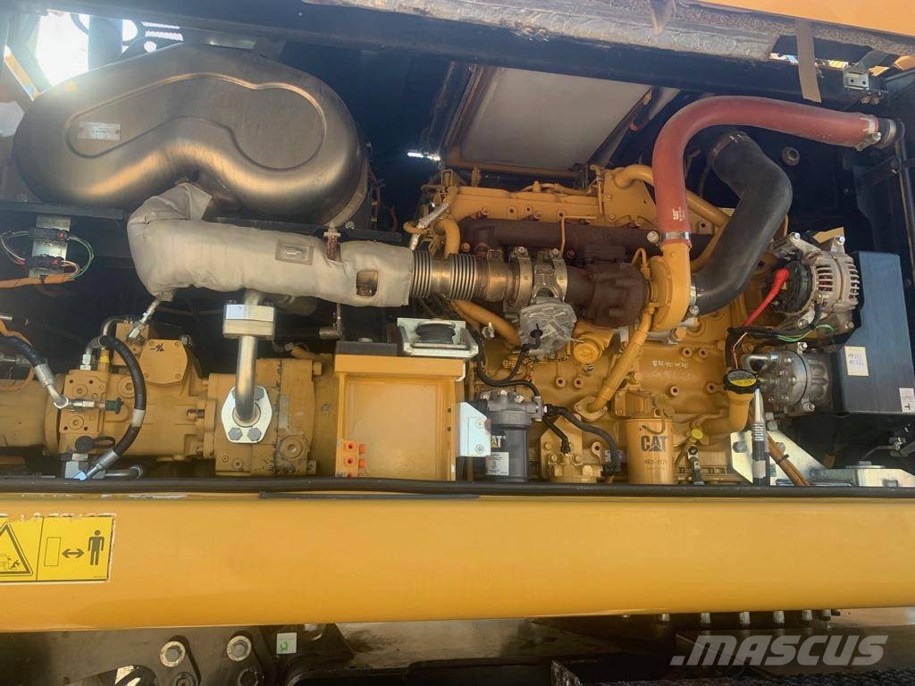 CAT M320F Wielgraafmachines