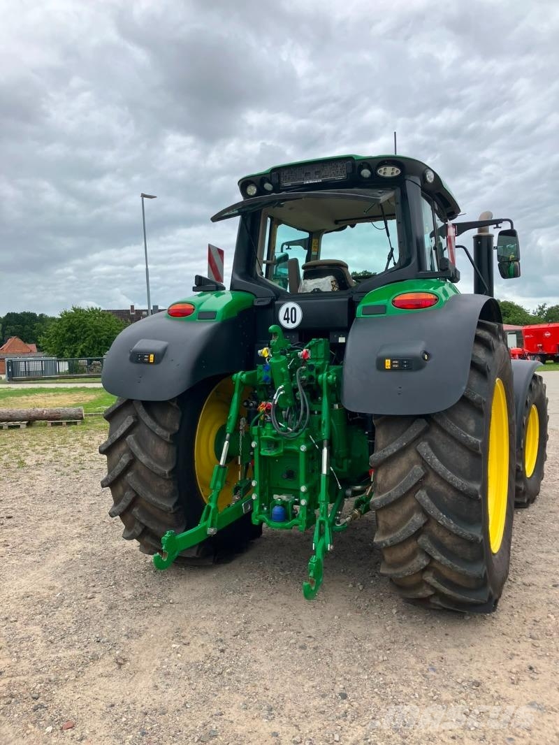 John Deere 6M 165 Tractoren